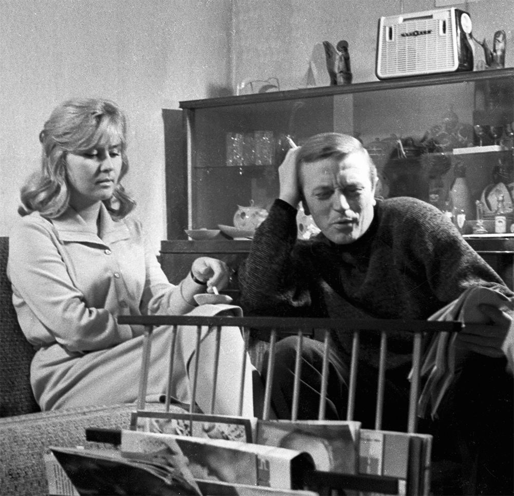 Актер Анатолий Ромашин с женой Галиной. 1964 г.