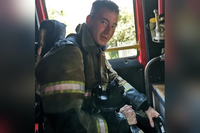 Напавшим оказался бывший сотрудник МЧС Рафис Султанов.