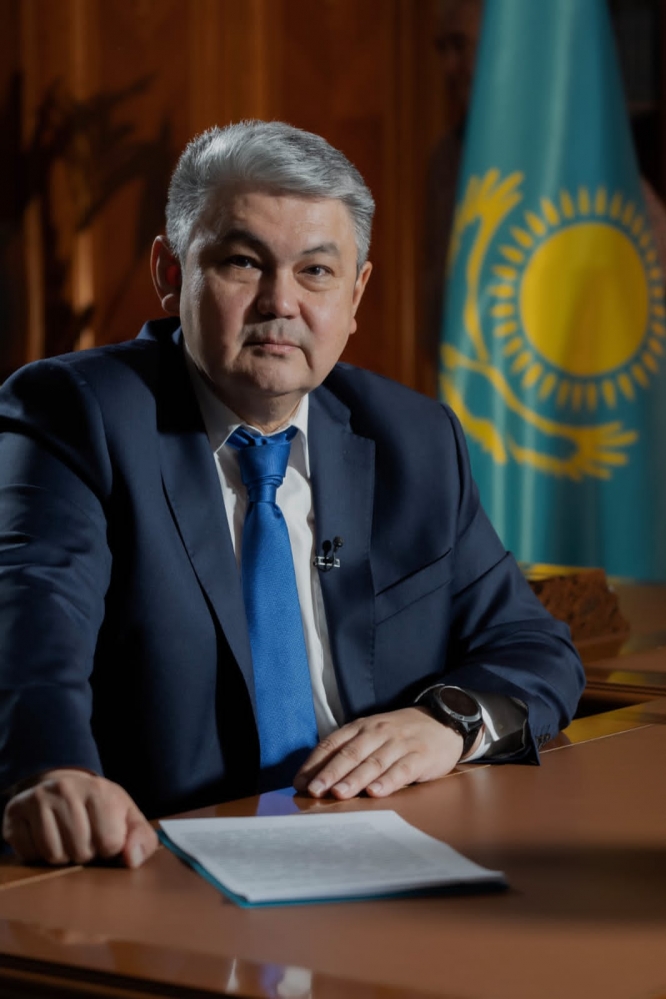 Чрезвычайный и Полномочный Посол Республики Казахстан в Российской Федерации Ермек Кошербаев. 