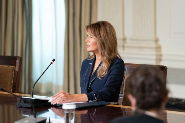 Мелания Трамп в редкие дни в Белом доме.