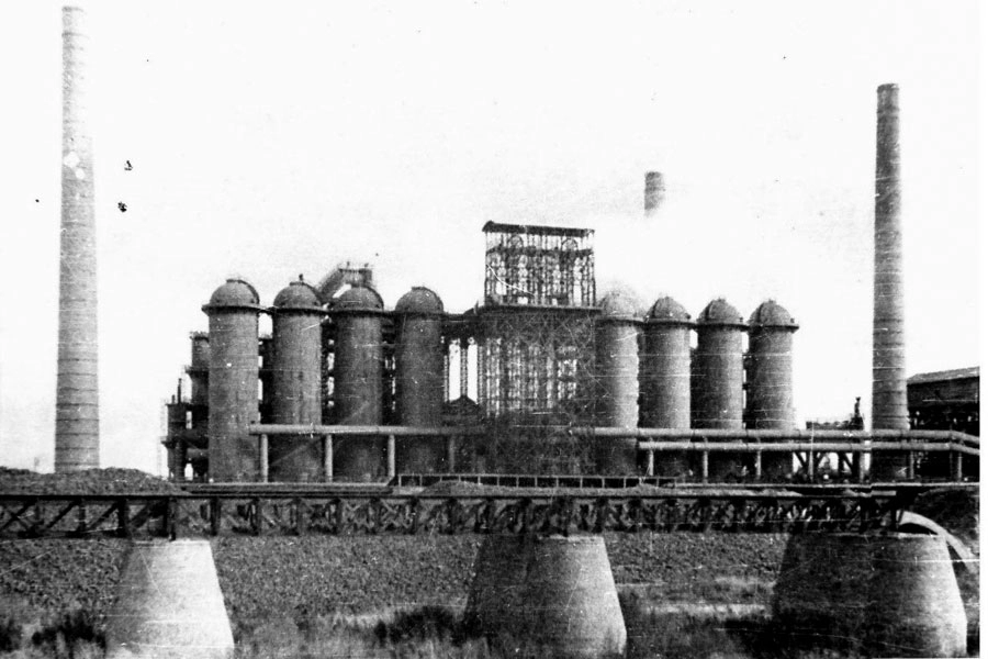 Общий вид доменного цеха в 1902 году.