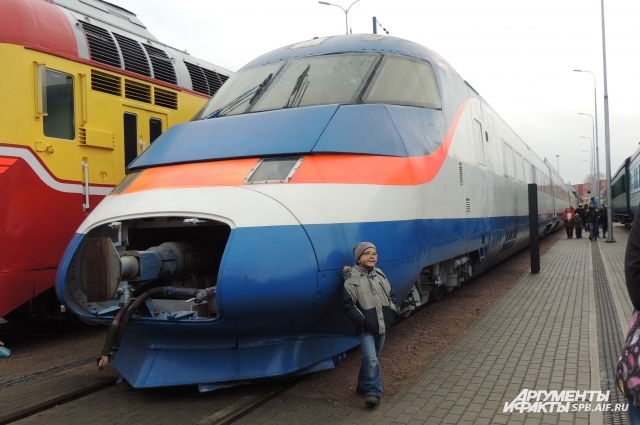 Экспериментальный поезд «Сокол» так и не был запущен в серийное производство.