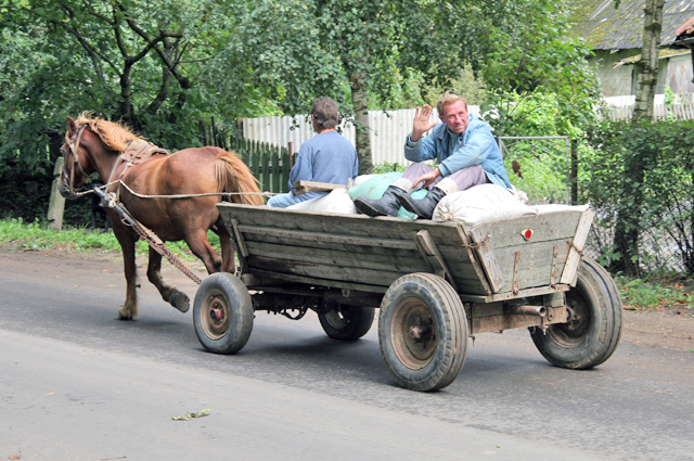 На Руси 30 октября угадывали по скрипу телеги каким будет урожай в следующем году.