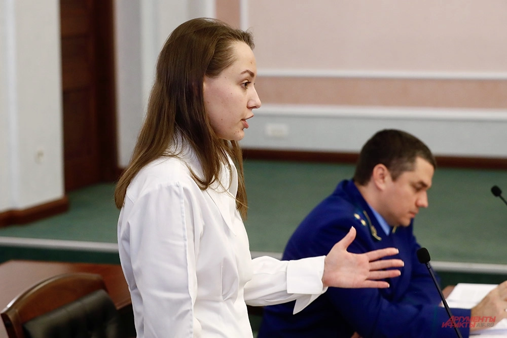 За ходом заседания следила практически вся Россия.