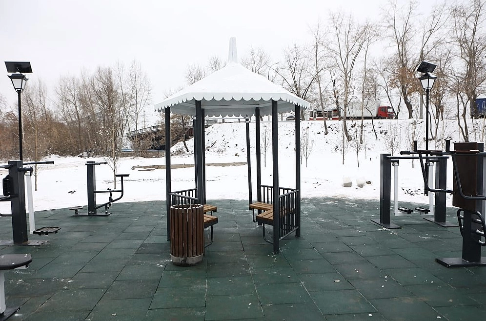 Мэр Максим Кудрявцев комментирует открытие сквера в Новосибирске