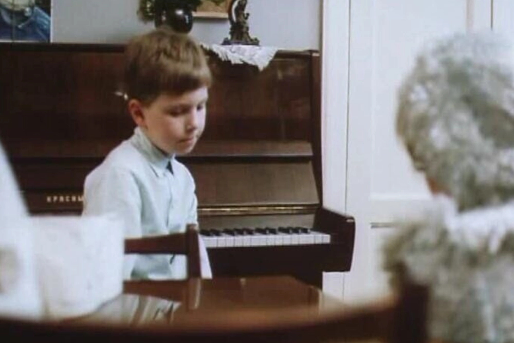 оля Ивановский — актёр, который сыграл роль одарённого мальчика в фильме «Снегурочку вызывали?»