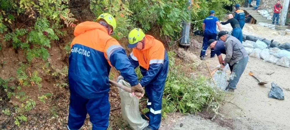 В Кореизе возведено семь временных дамб. 