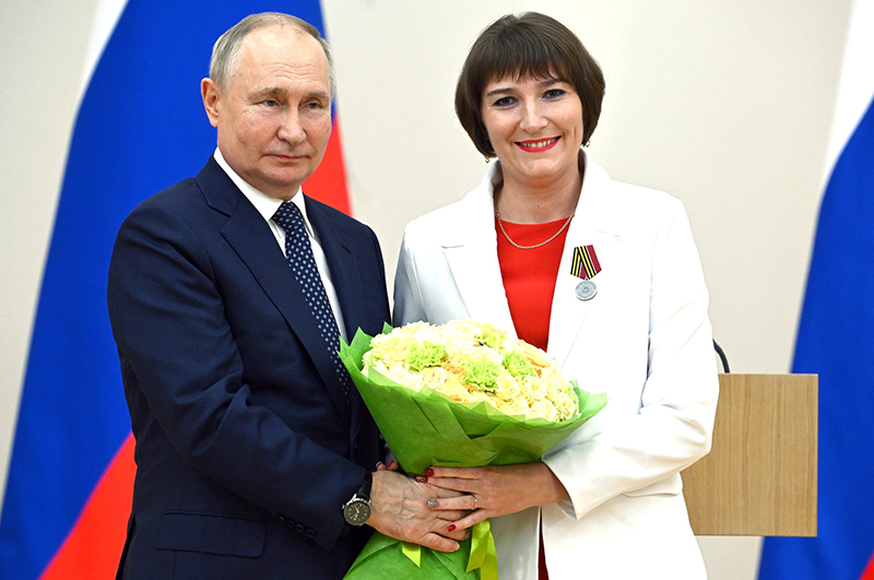 Vladimir Putin and Tatyana Moskovchuk. 