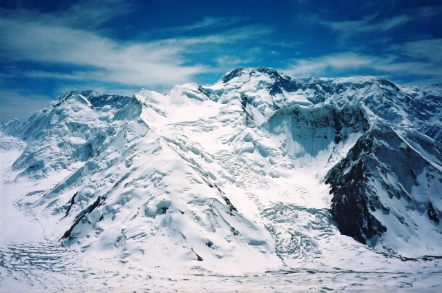 Вид на пик Победы с Хан-Тенгри.