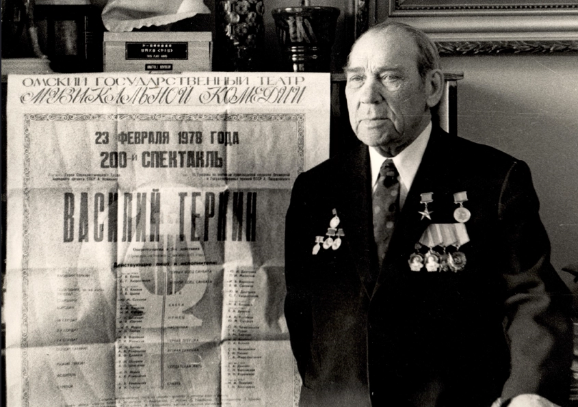 Композитор Анатолий Новиков.