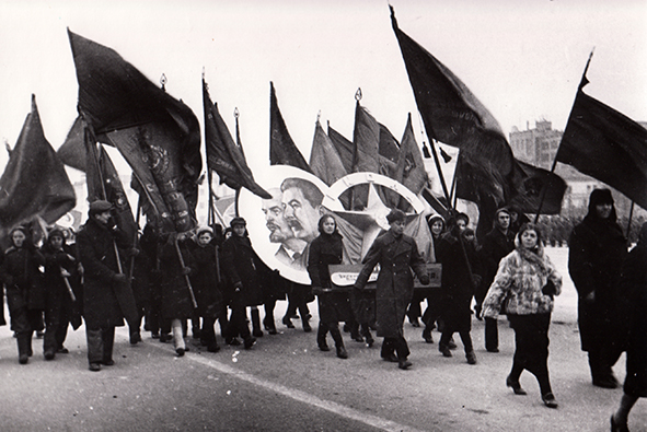 Парад в Куйбышеве 7 ноября 1941 года. Гражданская демонстрация.