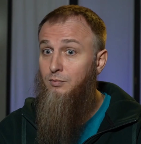 Герой программы блогер Иван Сухов