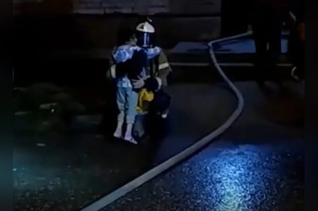 Про пожарного даже снимали репортажи на ТВ.