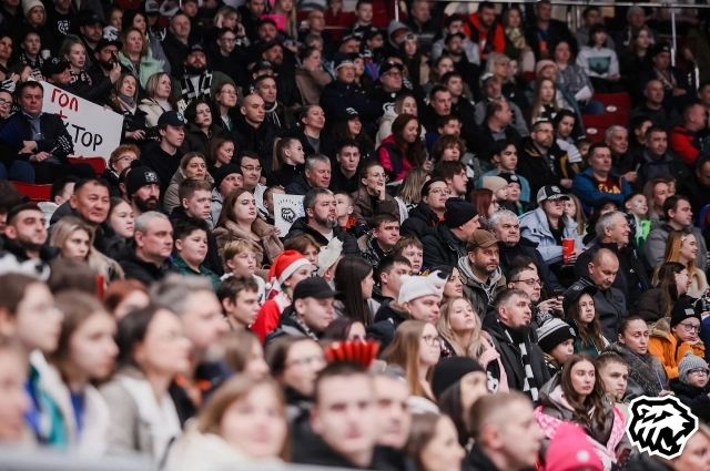Тысячи болельщиков ждут имени нового главного тренера.