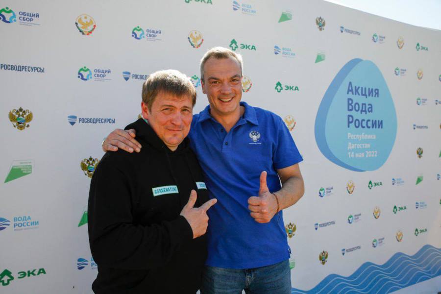 Сергей Рыбаков (в черном) и Илья Разбаш (в синем)