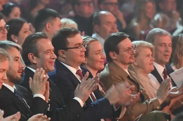 Во время церемонии.