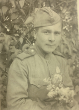 Николай Власов в 1945.