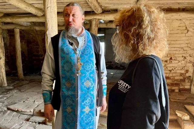 Отец Даниил.