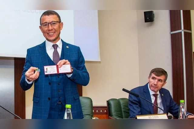 Рамиль Муллин прошел успешный путь чиновника.