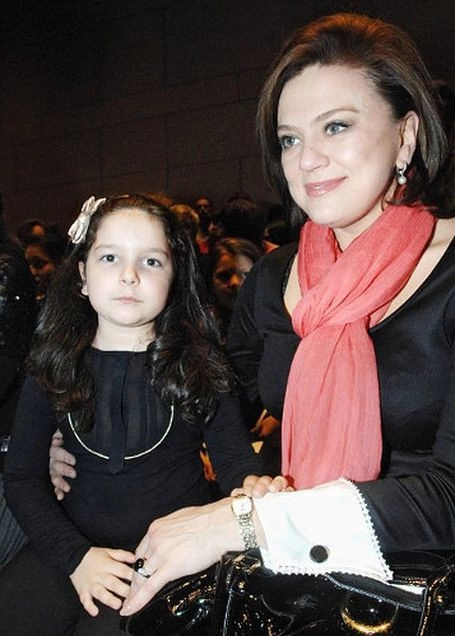 Светлана Сорокина с приемной дочерью Антониной