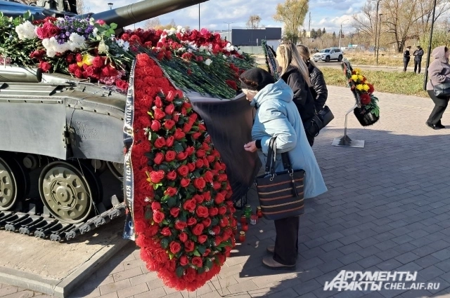 Акцию памяти посетили более ста человек.