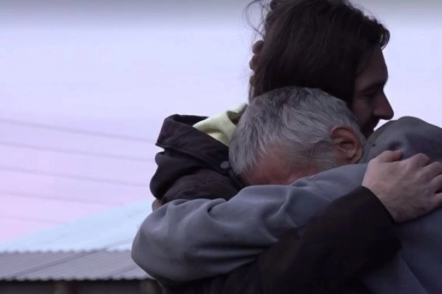 Встреча сына с отцом в секте Виссариона.