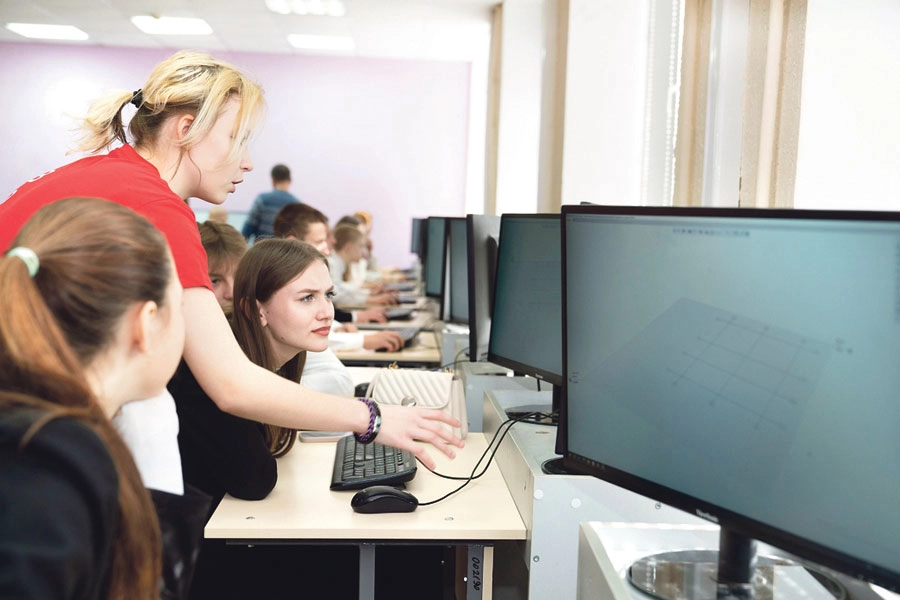 Студенты КГПК овладевают основами информационных технологий.