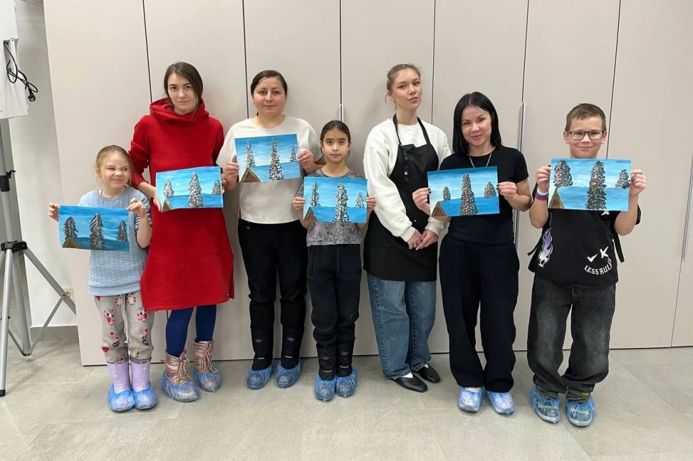 Вместо того, чтобы сидеть в телефоне, лучше рисовать!