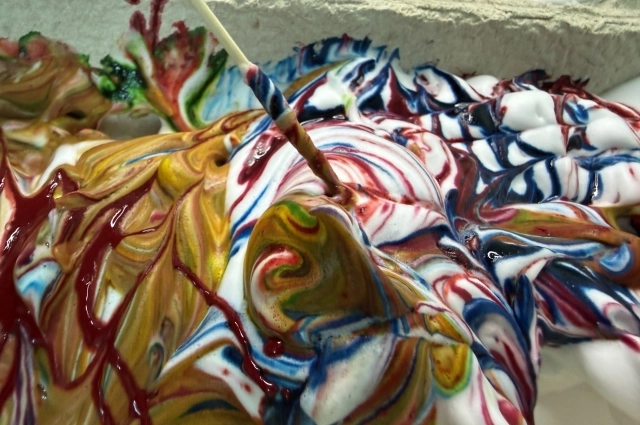 Для перемешивания используйте зубочистку.