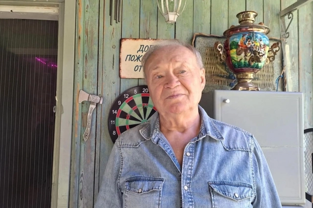 Однокурсником Юрия Кузнецова был Александр Михайлов, который потрясающе сыграл Василия Кузякина в легендарной картине «Любовь и голуби».