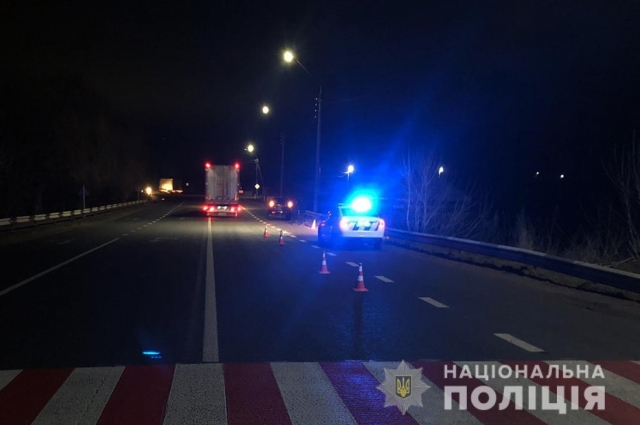 Дорожно-транспортное происшествие случилось 25 февраля около 20:00 на 192 км автодороги Выступовичи-Житомир-Могилев-Подольский