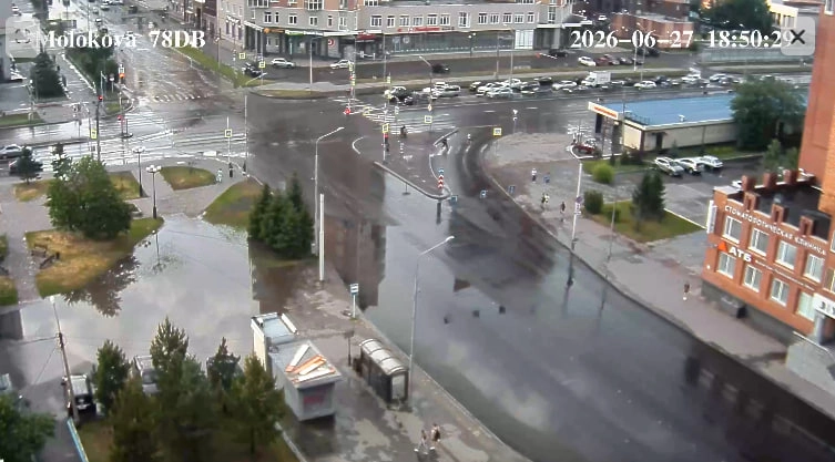 Лужа на 78 Добровольческой бригады.
