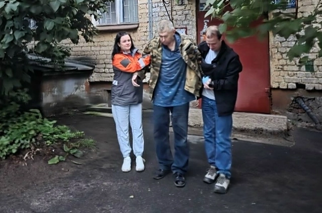Пропавший пенсионер найден околоко одного из подъездов
