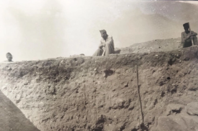 Военнопленные на раскопках Неаполя Скифского.