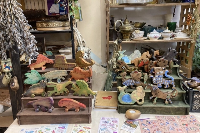 Поделки юных мастеров.