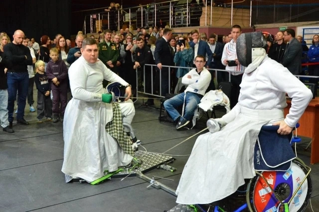Программа включала в себя соревнования по шести дисциплинам (парабокс, настольный теннис, пауэрлифтинг, спортивное метание ножей, гиревой спорт, фехтование на колясках).