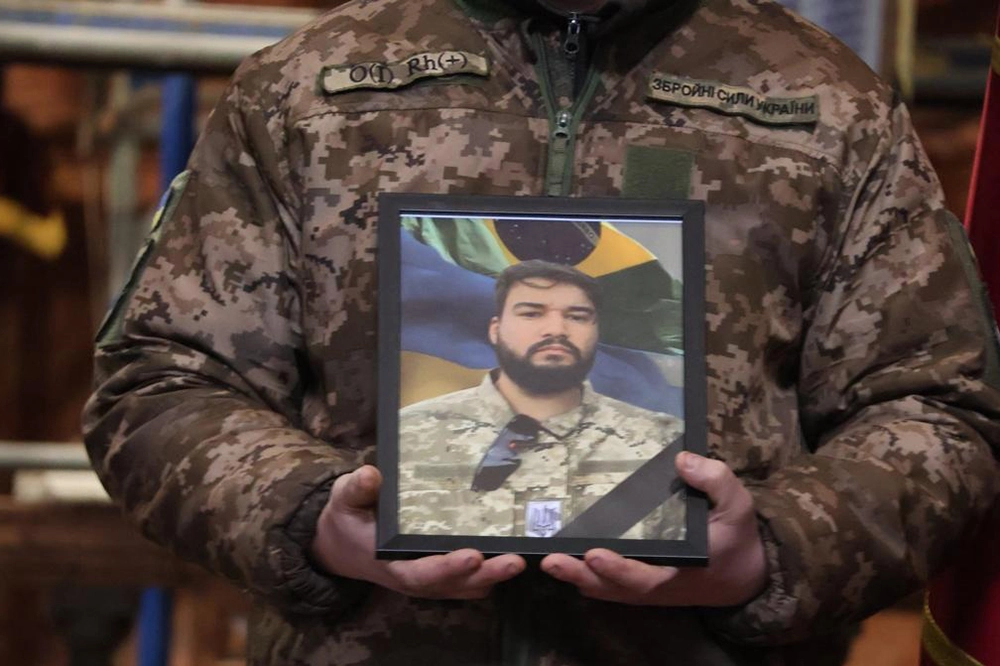 Луис Фелипе Виейра Толедо Порто.