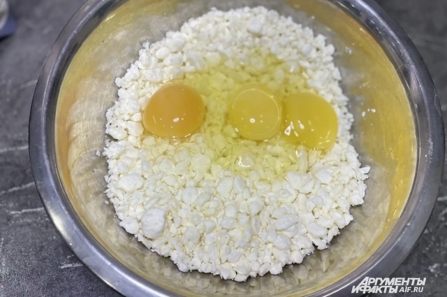 Все ингредиенты следует тщательно перемешать.