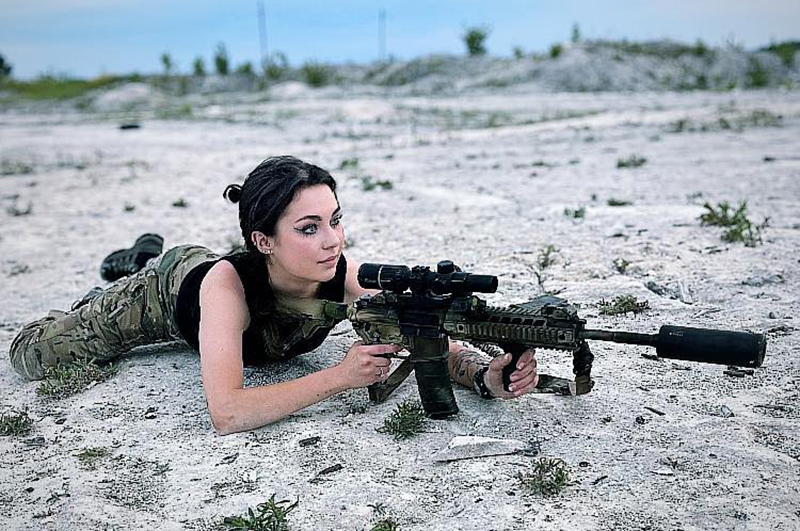 Наемница ВСУ, архивное фото