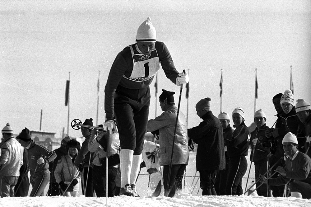 XI зимние Олимпийские игры в Саппоро. Олимпийская чемпионка в лыжной эстафете Алевтина Олюнина. 1972 г.