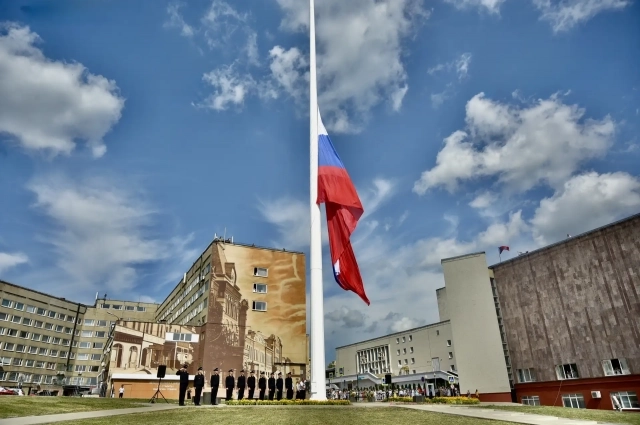 Церемония была приурочена к 83-й годовщине освобождения города от фашистских захватчиков.