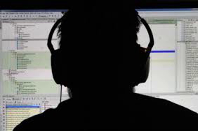 Мужчина стал следить за бывшей.