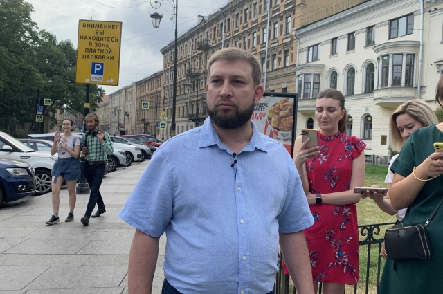 Заместитель председателя Комитета по транспорту Дмитрий Ваньчков отметил, что парковка становится еще ближе и удобнее.