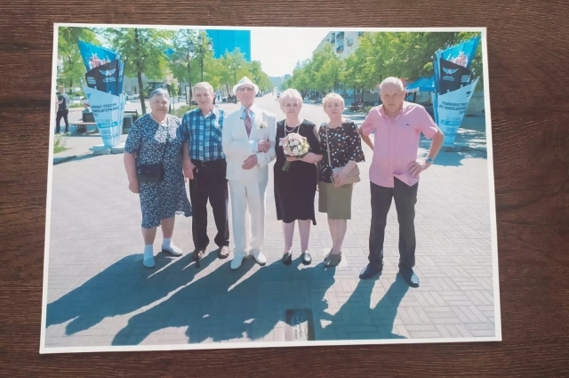 Со свидетелями на фотосессии.