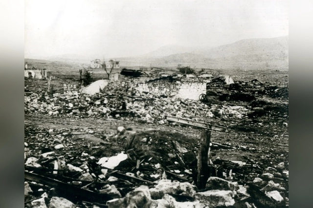 Балаклавский район. Эти руины — всё, что осталось от центральной усадьбы совхоза им. Профинтерна.