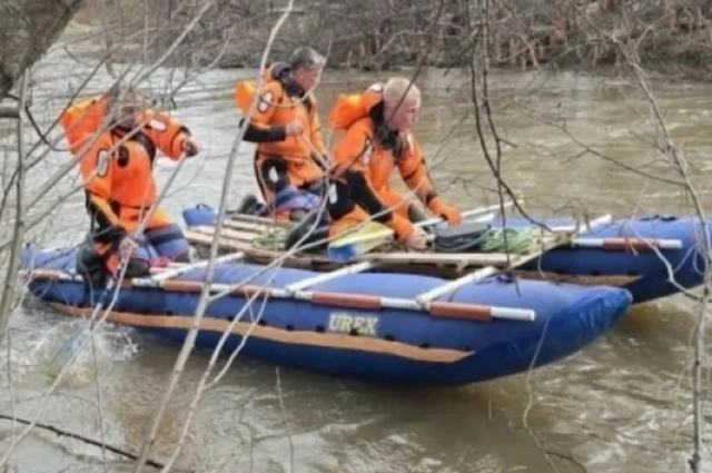 Поиски утонувшего сапбордиста.