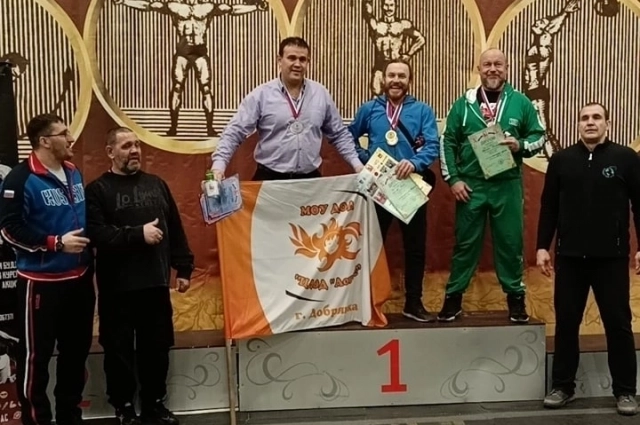 Игорь хоть и ушёл из цирка, но спорт не бросил