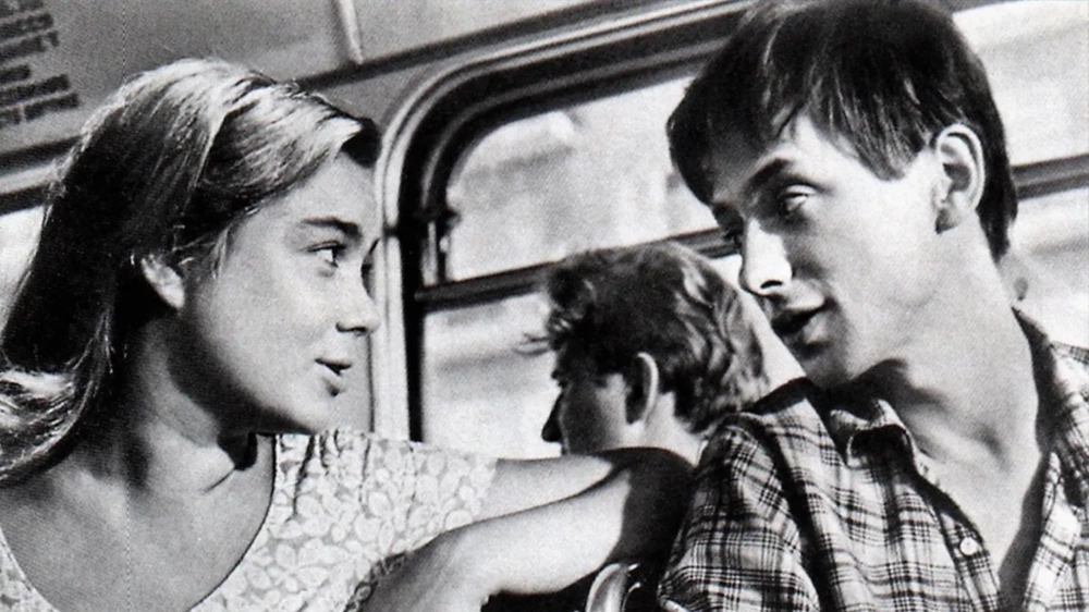 Олег Даль и Нина Дорошина в фильме «Первый троллейбус», 1963 г.