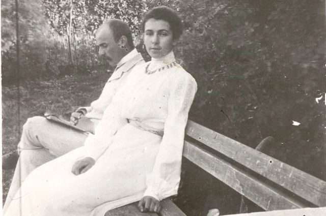 Фотокопия. Граф Ю.А. Олсуфьев с женой. 1902 год.