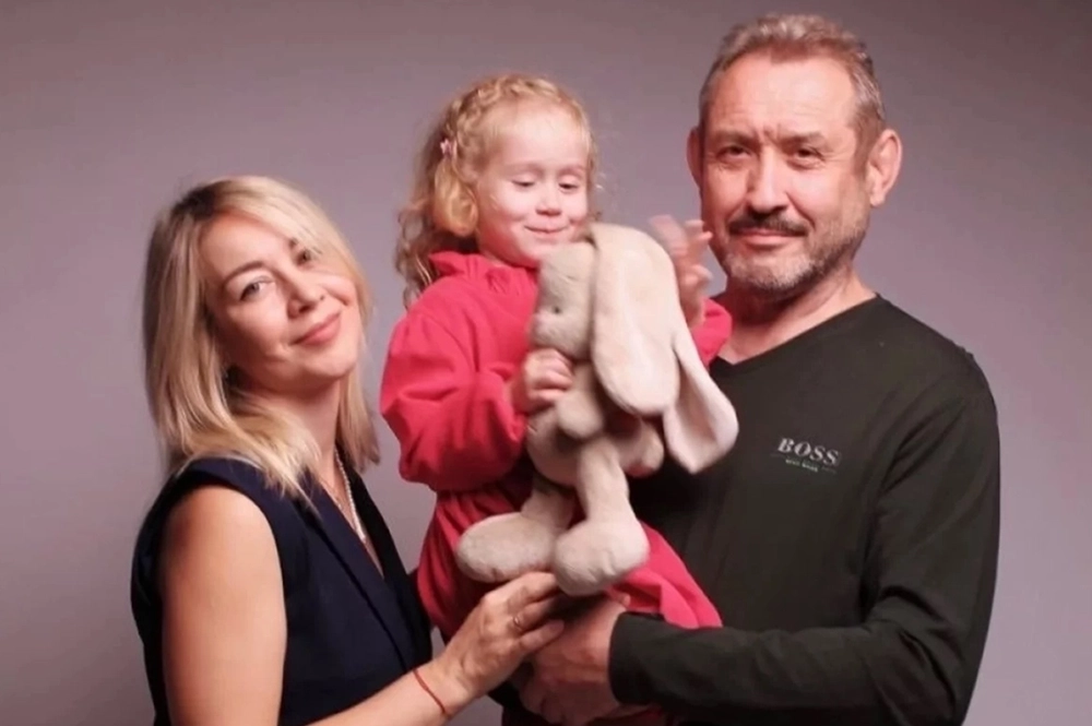 Сергей, Ирина и Арина Усольцевы.